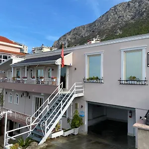 house-alesio.albaniahotels.org/